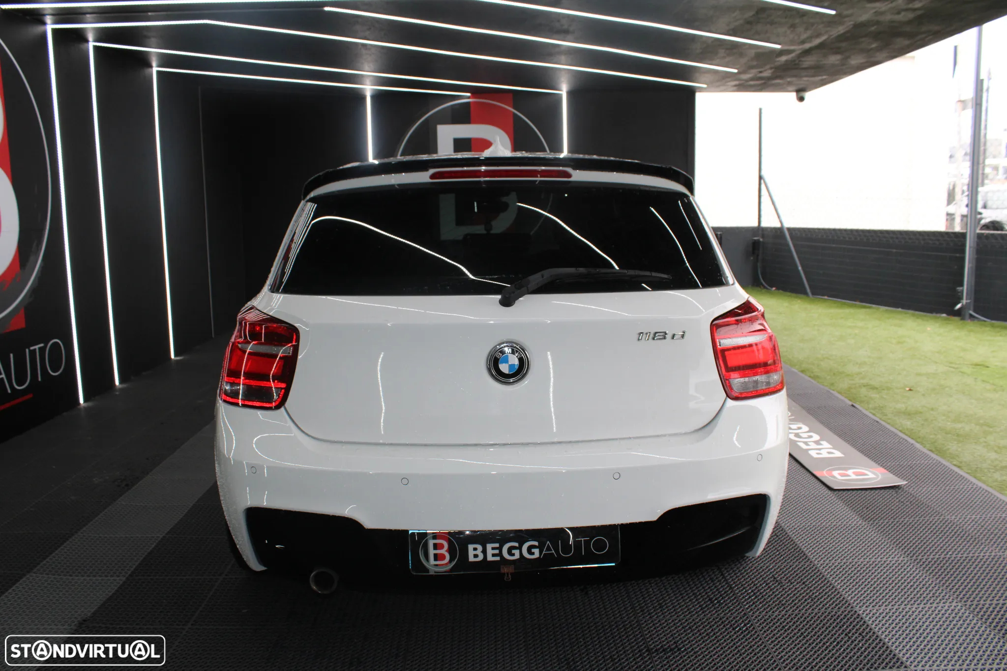 BMW 118 dA Pack M - 6