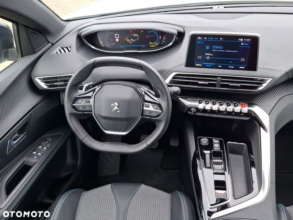 Peugeot 2008 - 9