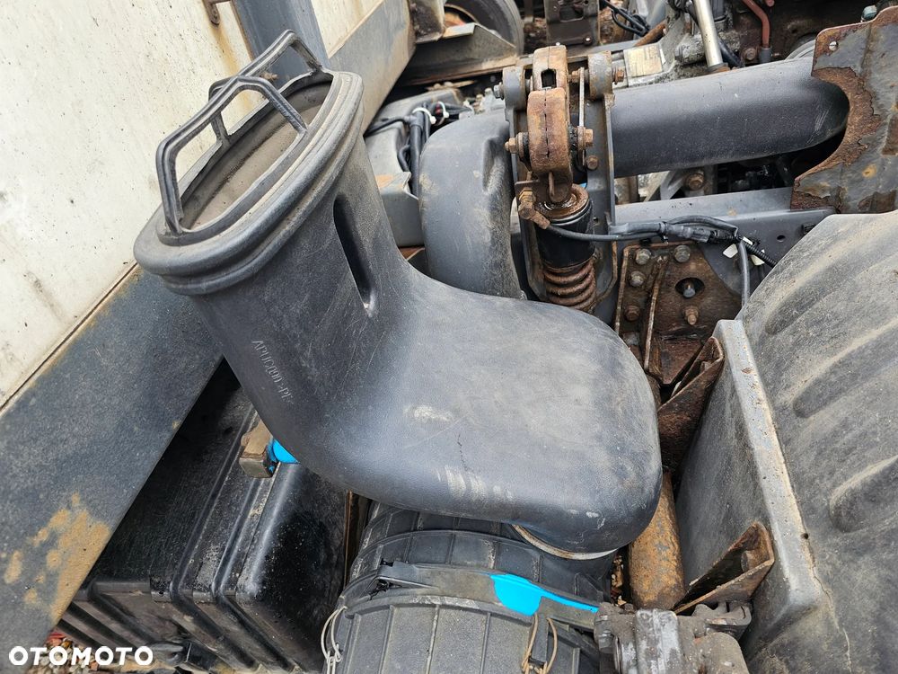 OBUDOWA FILTRA POWIETRZA POD KOMIN DAF LF 45 55 4.5 6.7 L 06-13 rok - 4