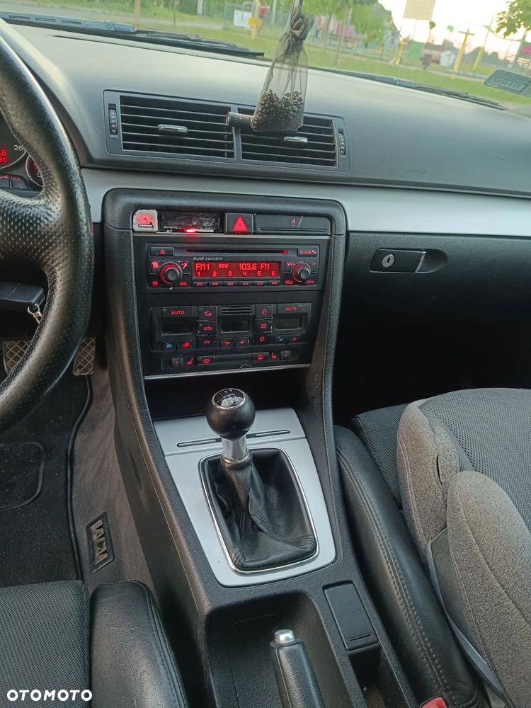 Audi A4 Avant - 18