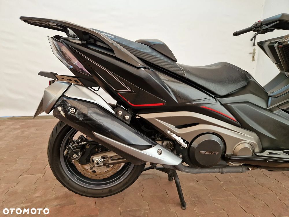 Kymco AK 550 - 34