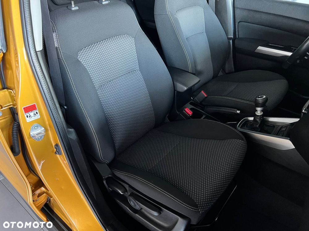 Suzuki Vitara - 37