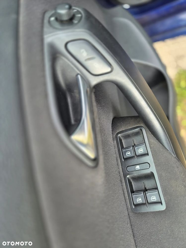 Volkswagen Polo - 15