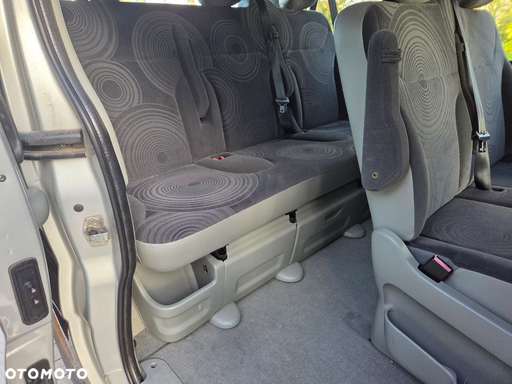 Renault Trafic L1H1 Passenger Lux - 9