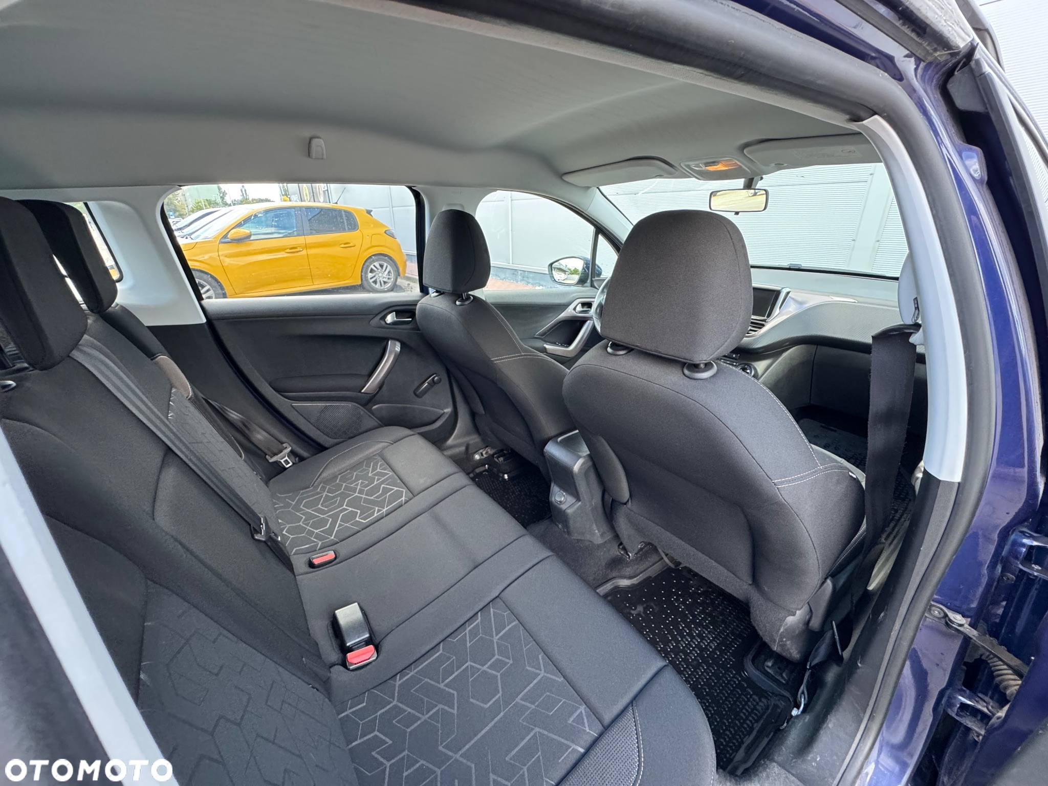 Peugeot 2008 1.2 Pure Tech Active - 9