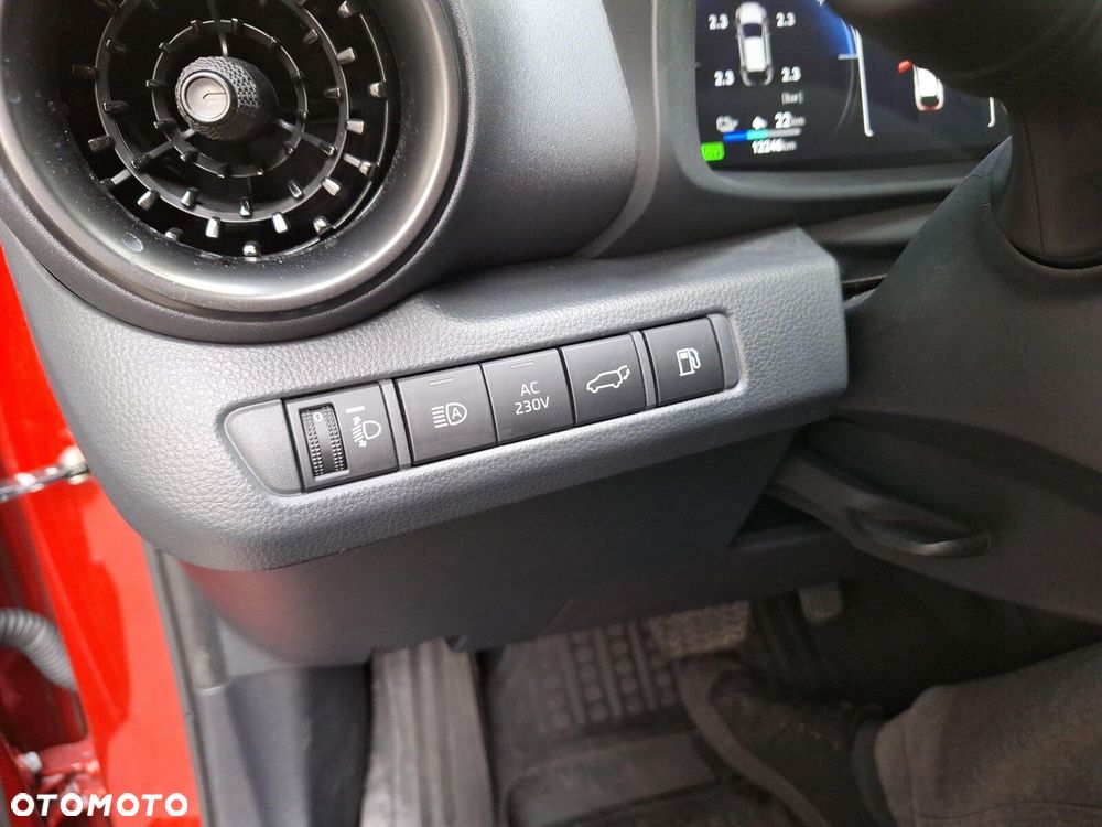 Toyota C-HR 2.0 PHEV Dynamic Force Executive - 17