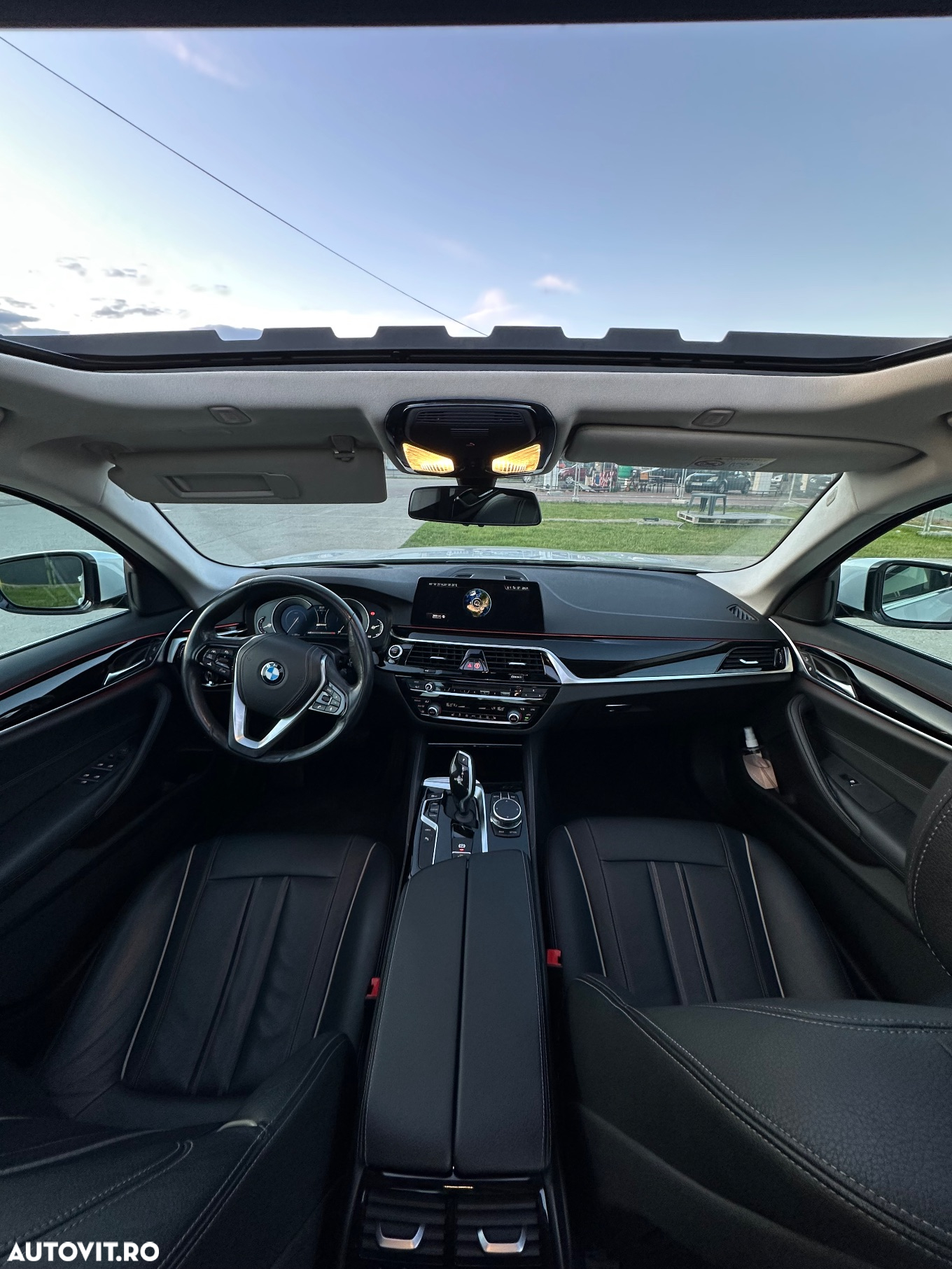 BMW Seria 5 530e Aut. Luxury Line - 6