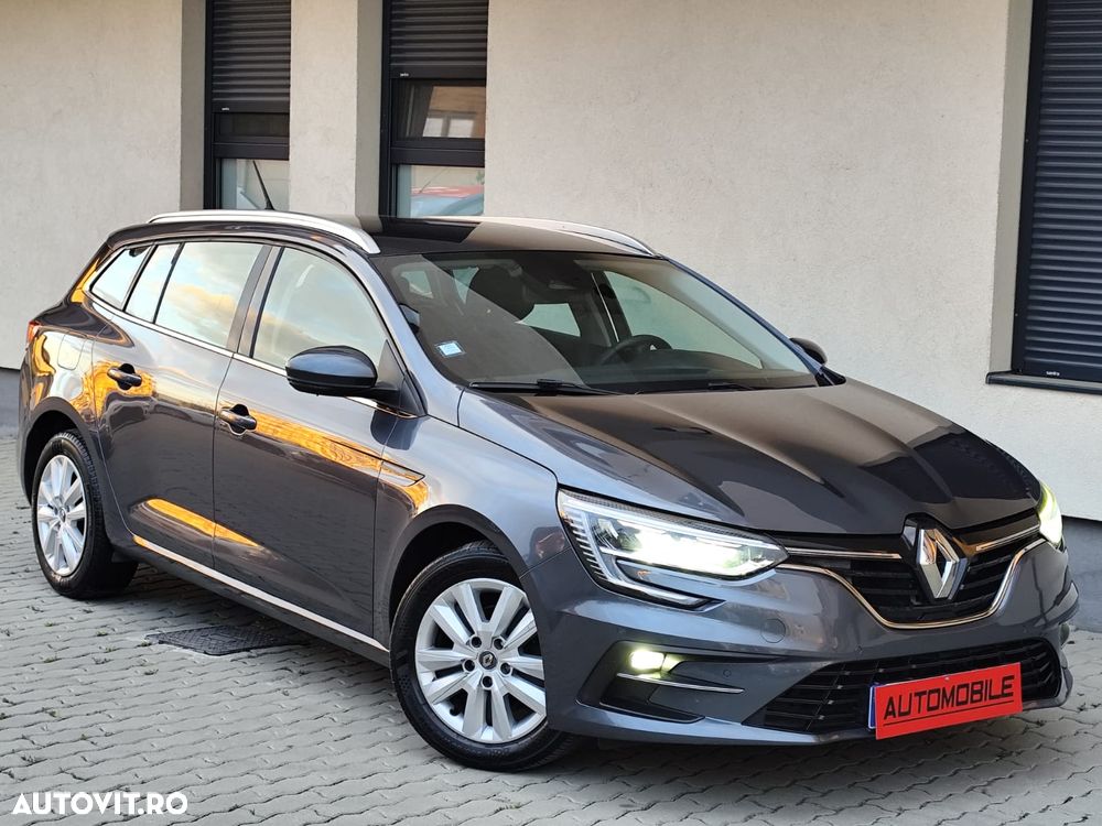 RENAULT Megane 2022 — imagine 2