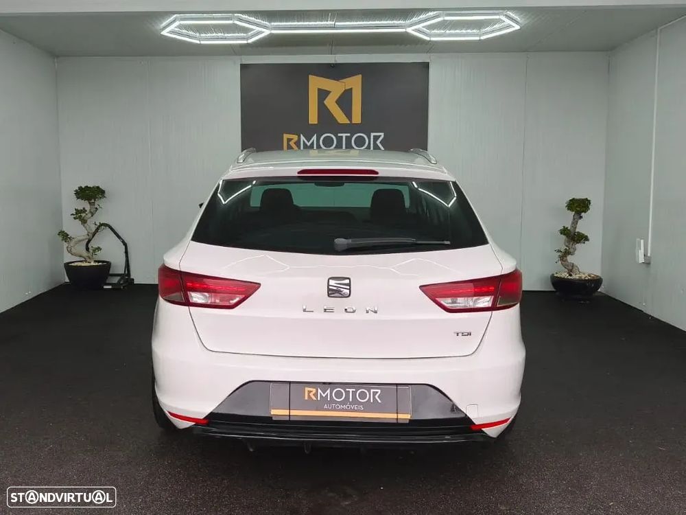 SEAT Leon ST 2.0 TDI S&S CONNECT - 8