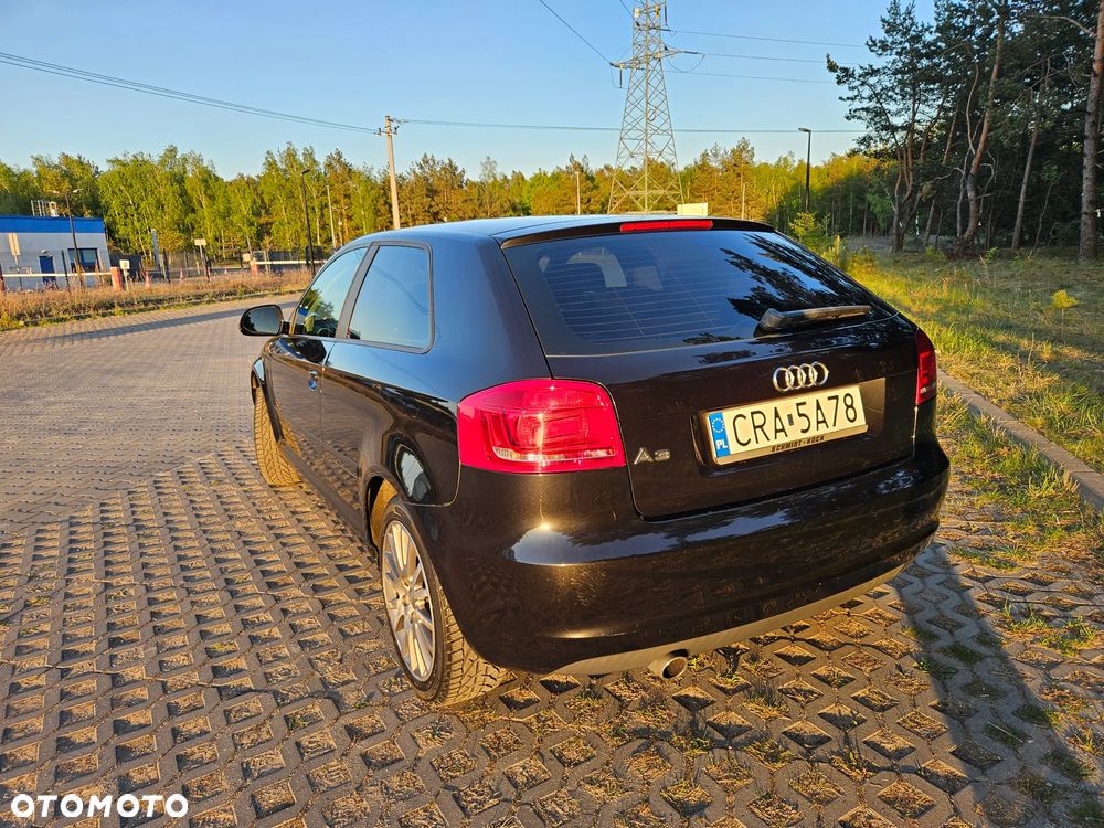 Audi A3 3-drzwiowe 1.6 Attraction - 14