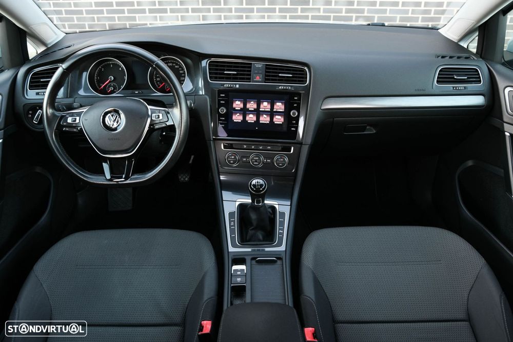 VW Golf 1.6 TDI Confortline - 2