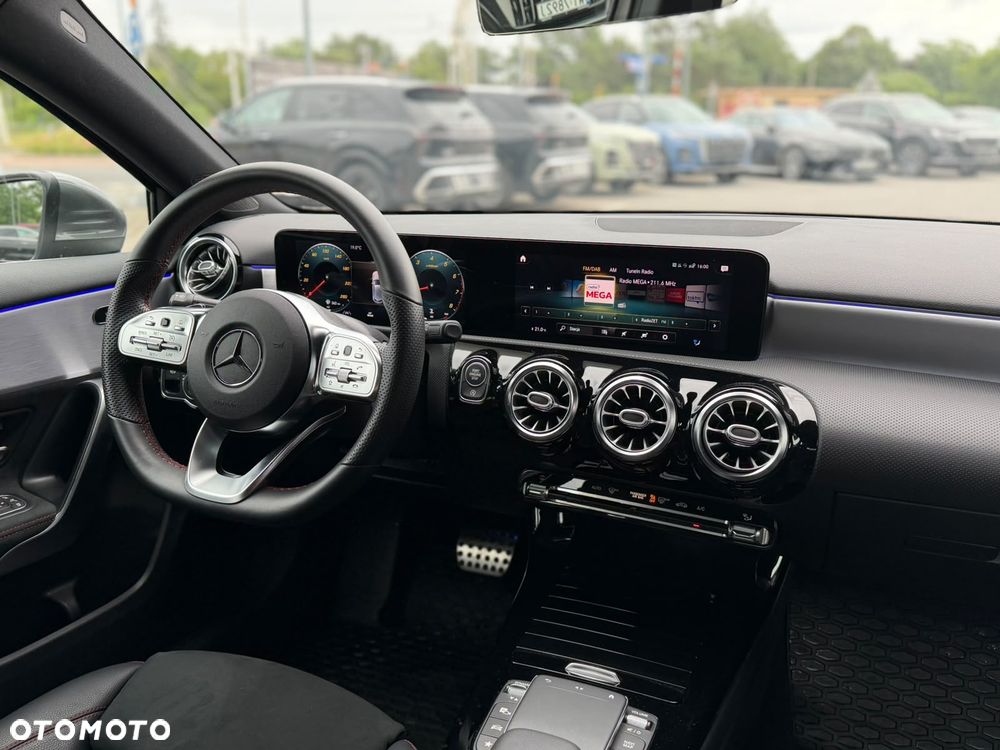 Mercedes-Benz Klasa A 200 AMG Line 7G-DCT - 12