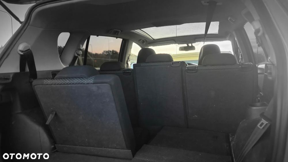 Toyota Verso - 7