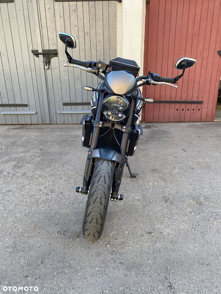Triumph Trident - 2