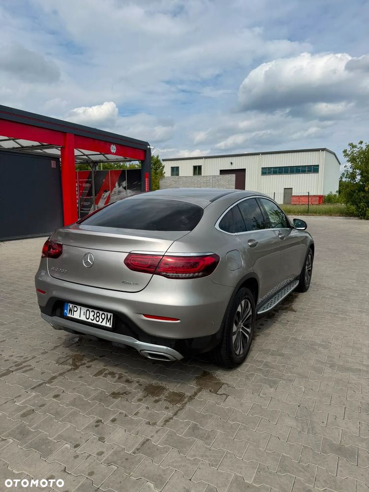 Mercedes-Benz GLC 200 - 4