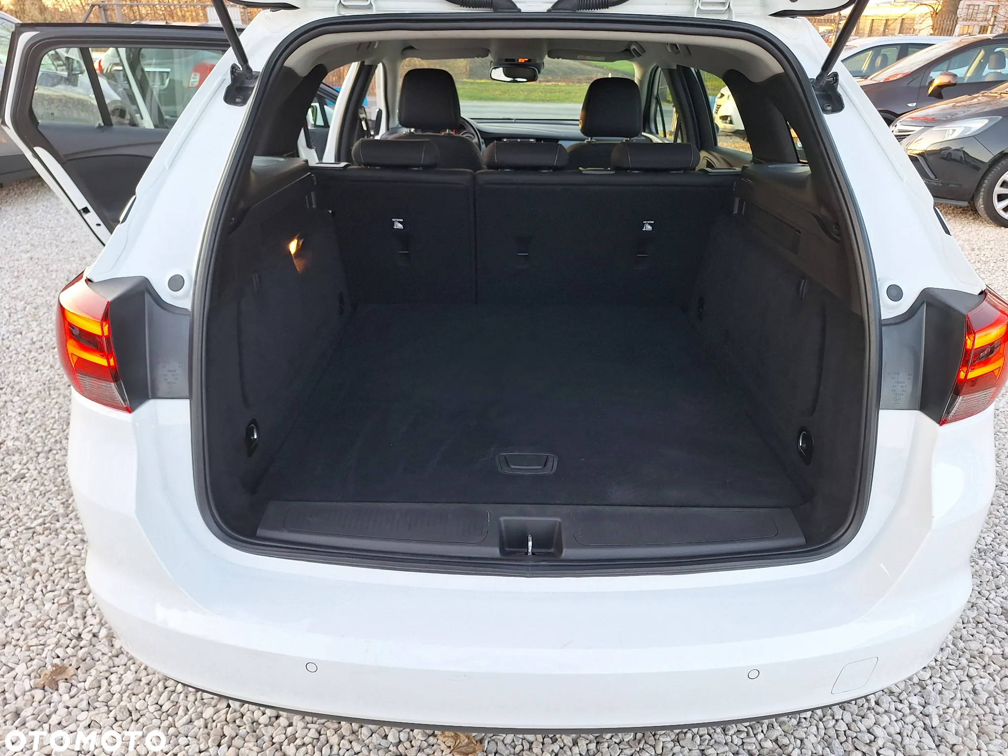 Opel Astra 1.6 CDTI Sports Tourer Active - 31