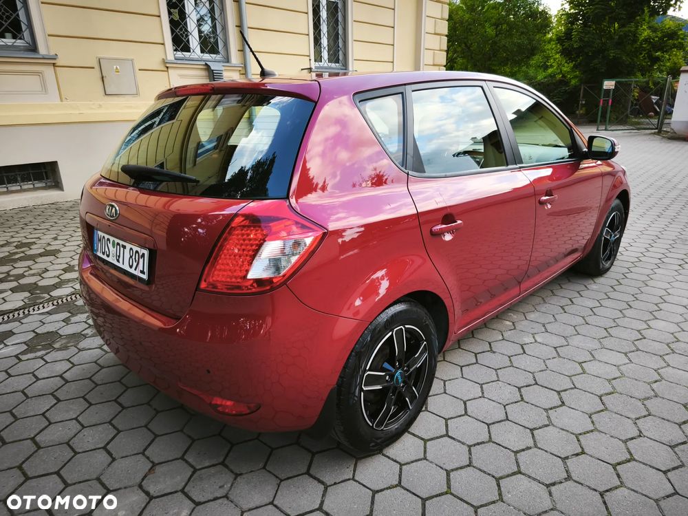 Kia Ceed 1.6 CRDi ISG Spirit - 7