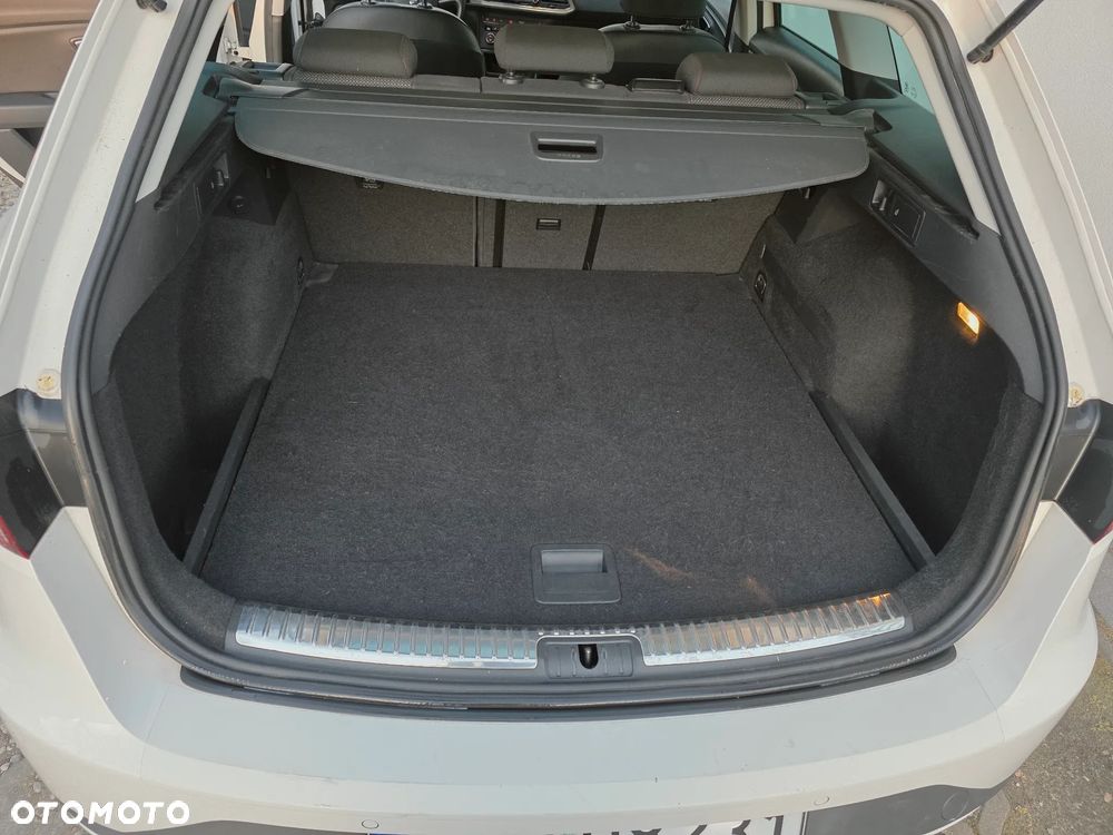 Seat Leon 2.0 TDI DPF Ecomotive DSG FR - 15