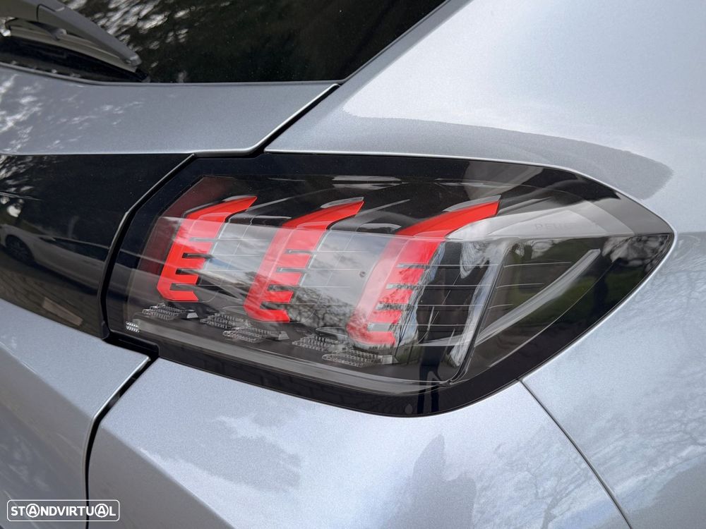 Peugeot 208 1.2 PureTech Allure - 45