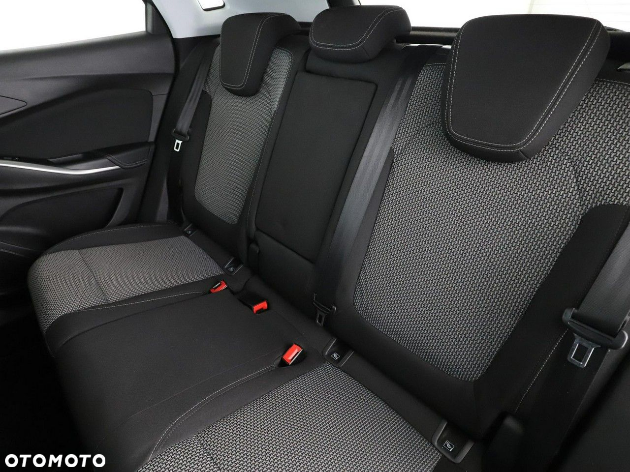 Opel Grandland X 1.6 D Start/Stop Business Edition - 16
