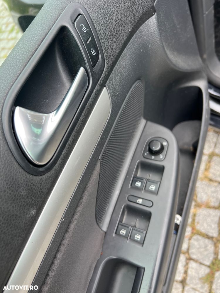 Volkswagen Golf 1.6 Comfortline - 8