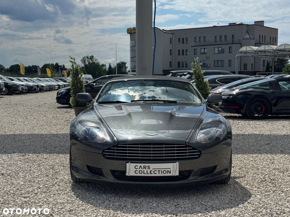 Aston Martin DB9 - 9