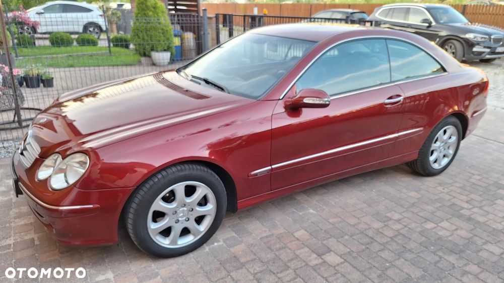 Mercedes-Benz CLK - 11