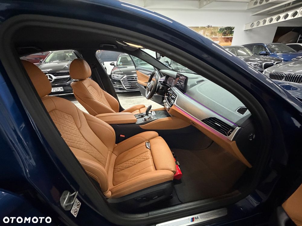 BMW Seria 5 520d xDrive MHEV M Sport sport - 24