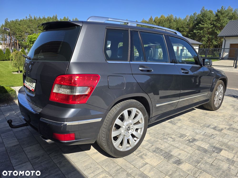 Mercedes-Benz GLK - 36