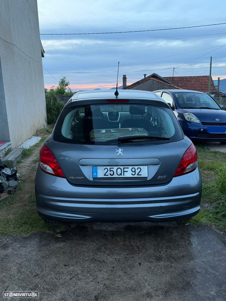 Peugeot 207 90 HDi FAP (Blue Lion) Premium - 2