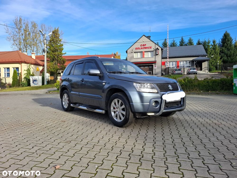 Suzuki Grand Vitara 2.0 - 4