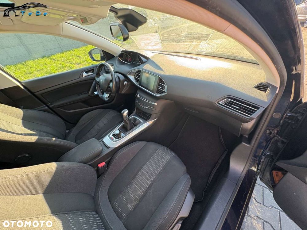 Peugeot 308 110 e-THP Stop & Start Allure - 28
