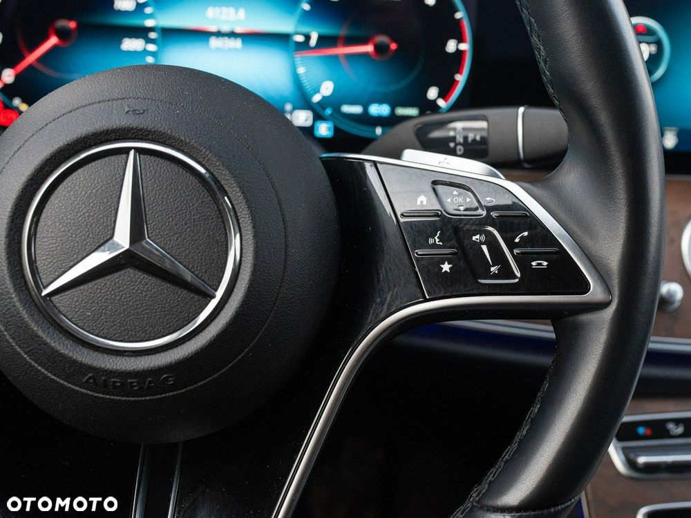 Mercedes-Benz Klasa E 220 d Avantgarde - 18