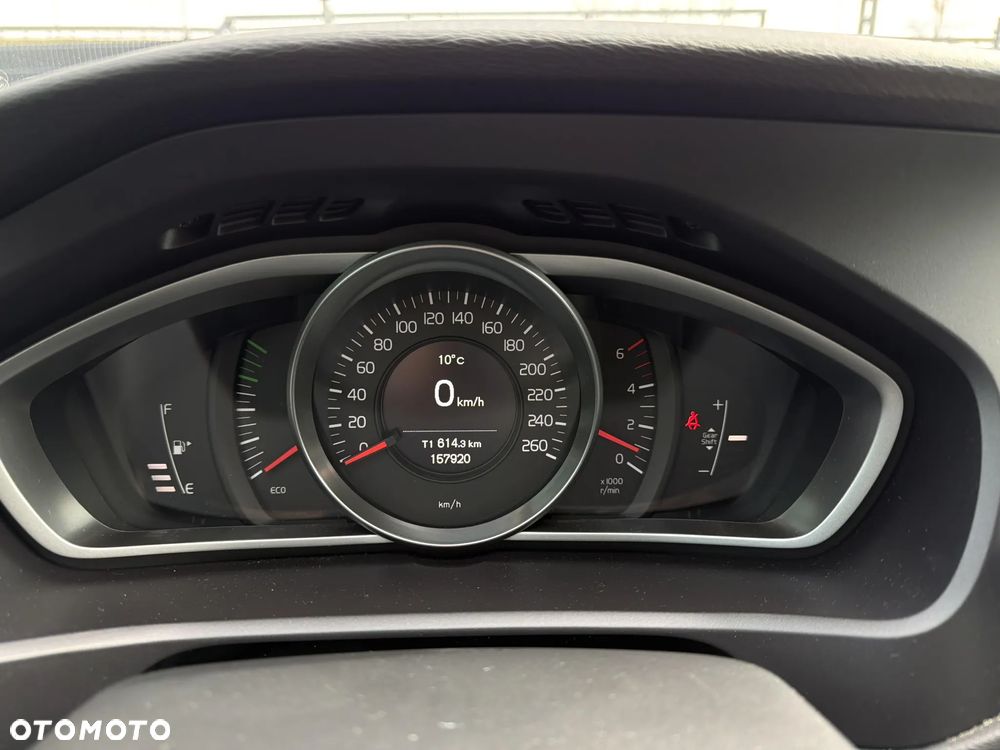 Volvo V40 D3 Kinetic - 27