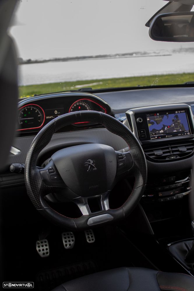 Peugeot 2008 PureTech 110 Stop&Start GT-Line Edition - 9