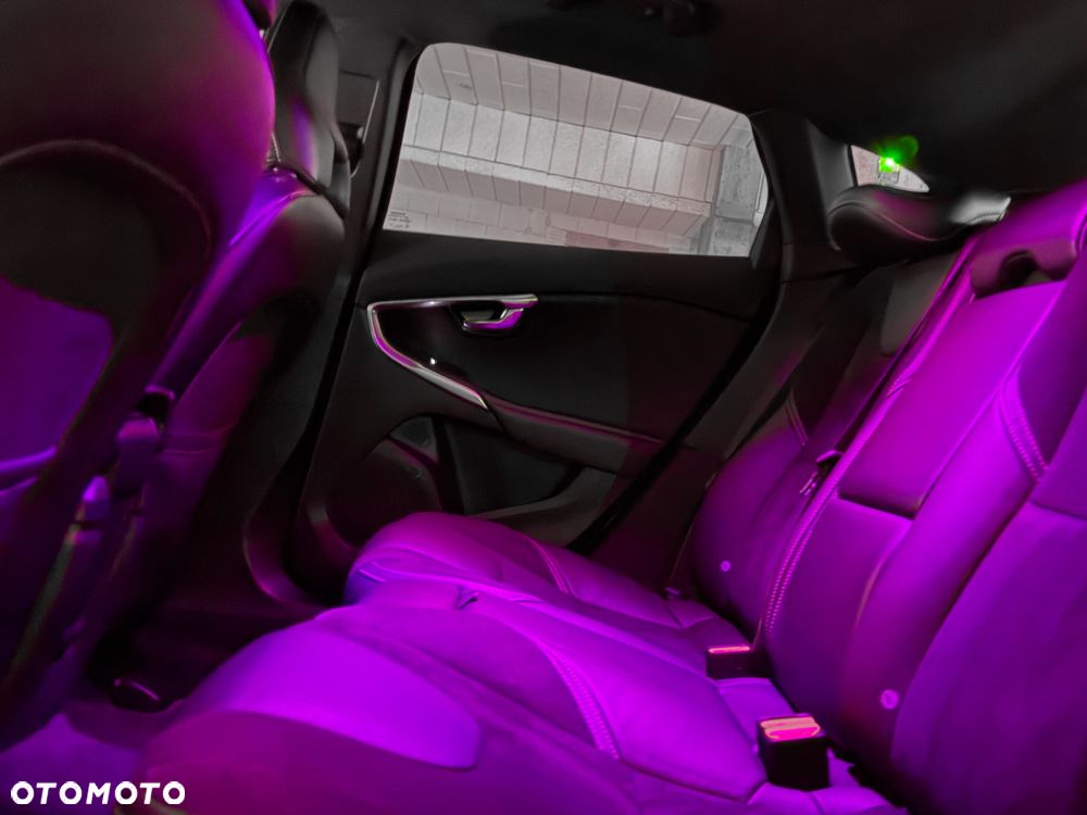 Volvo V40 T2 RDesign - 28