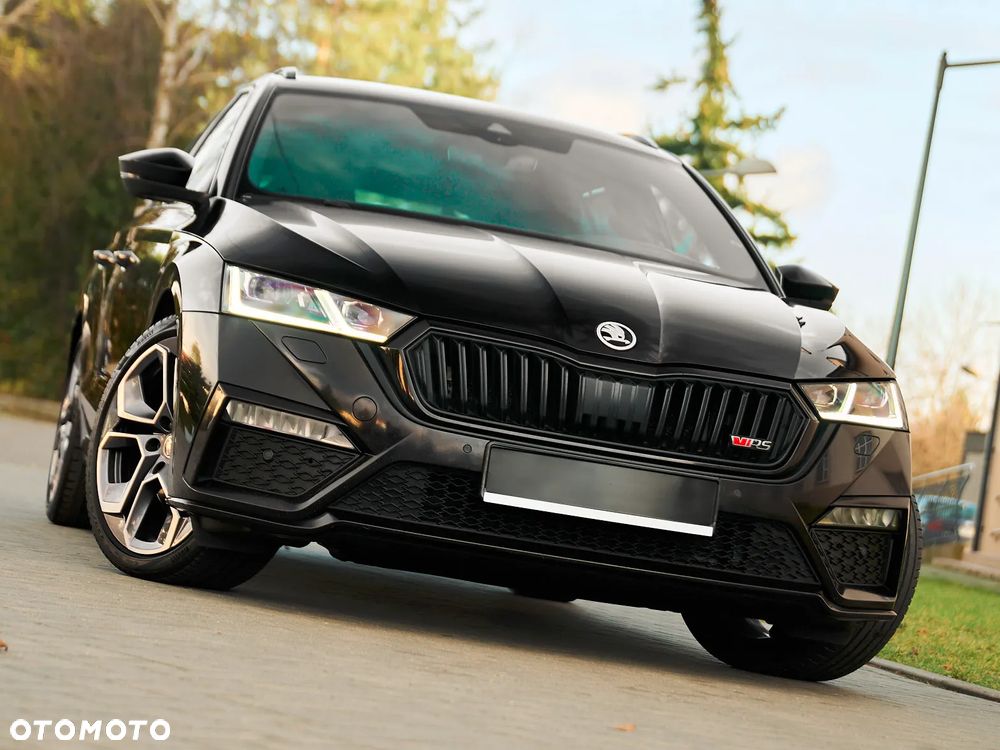 Skoda Octavia 2.0 TDI DSG RS - 1