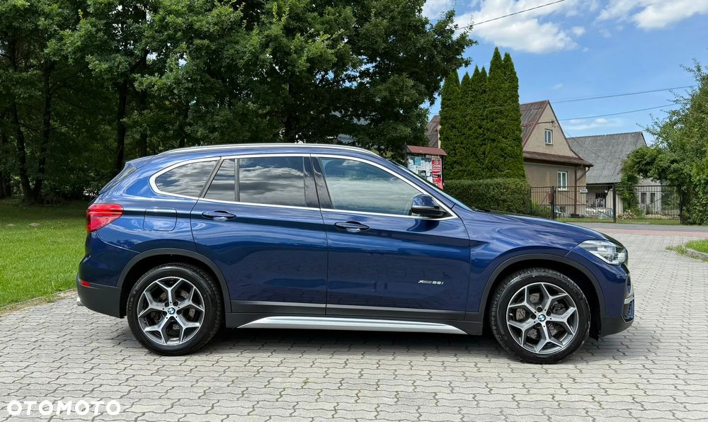 BMW X1 xDrive25i xLine sport - 12