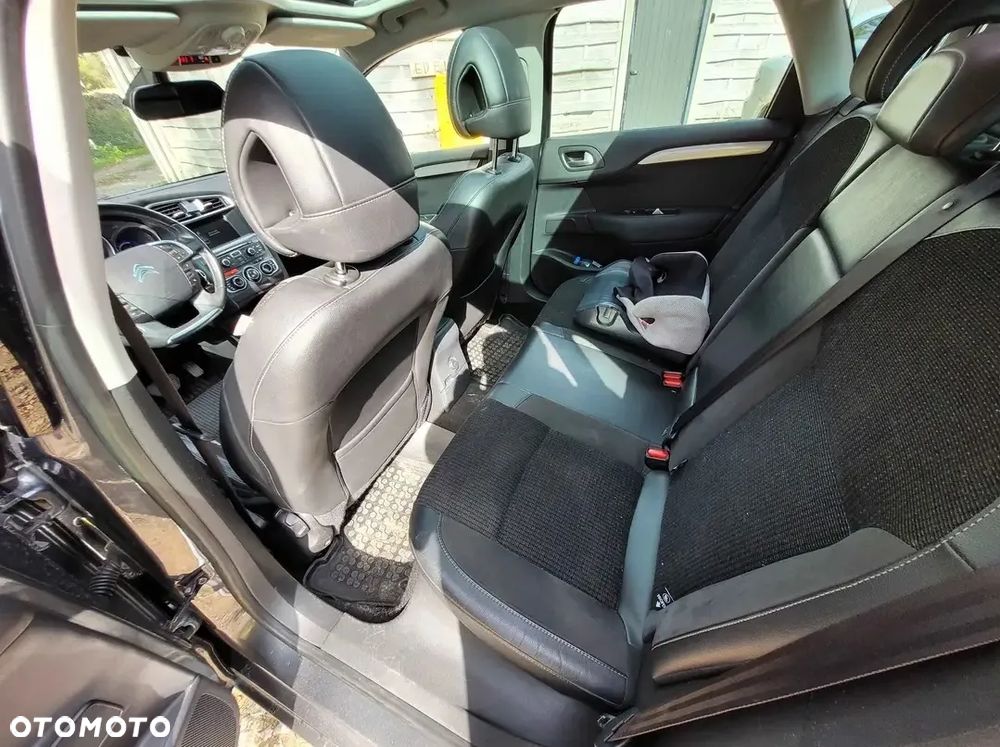 Citroën C4 e-HDi 110 EGS6 Stop/Start System Exclusive - 10