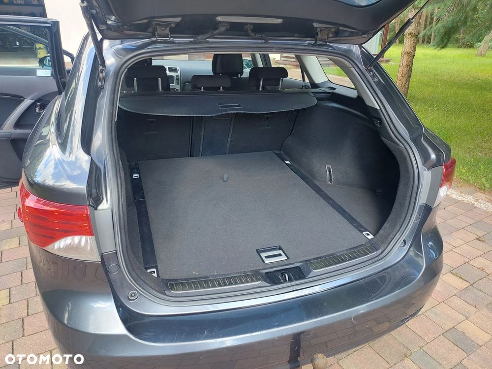 Toyota Avensis 1.8 Business Edition - 18