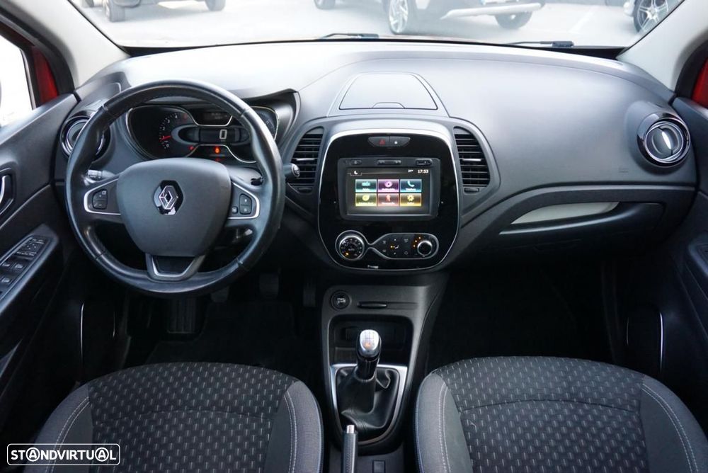 Renault Captur 1.5 dCi Red Edition — fotografia 37