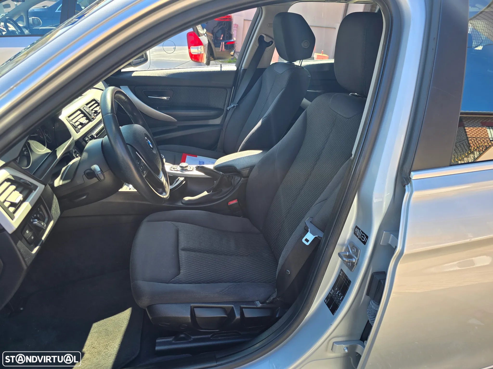 BMW 320 d DPF Touring Efficient Dynamics Edition - 11