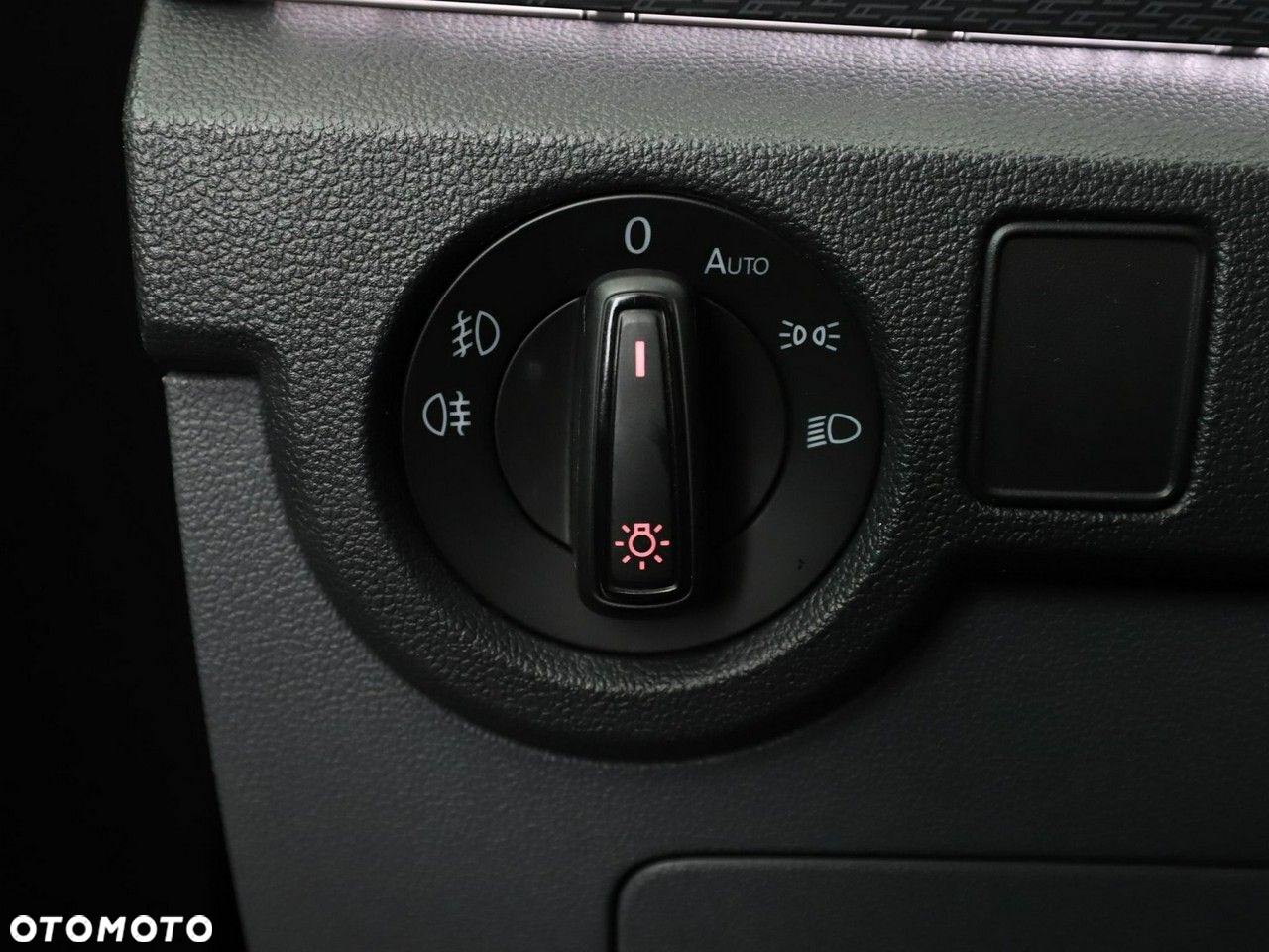 Volkswagen T-Cross 1.0 TSI OPF DSG R-Line - 30
