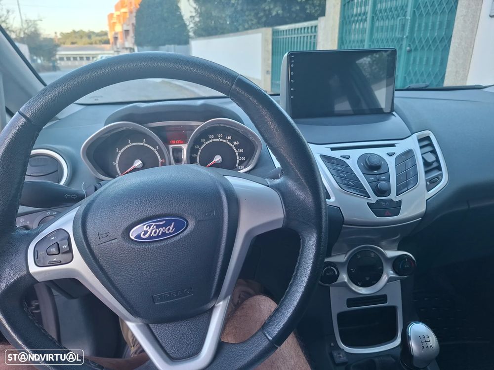 Ford Fiesta - 3