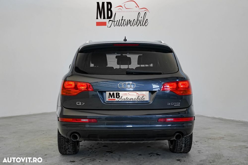 Audi Q7 - 7