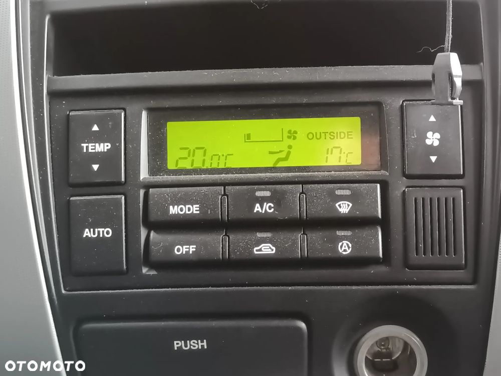 Hyundai Tucson 2.0 Comfort 2WD - 22