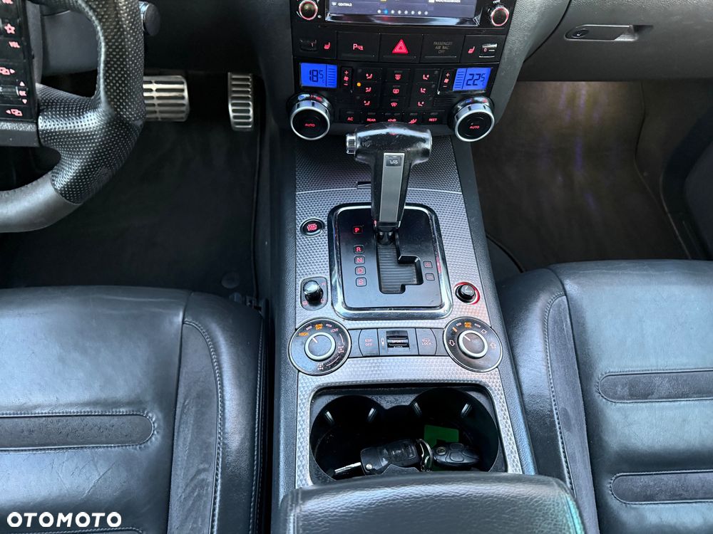 Volkswagen Touareg 3.0 V6 TDI DPF Automatik Individual - 17