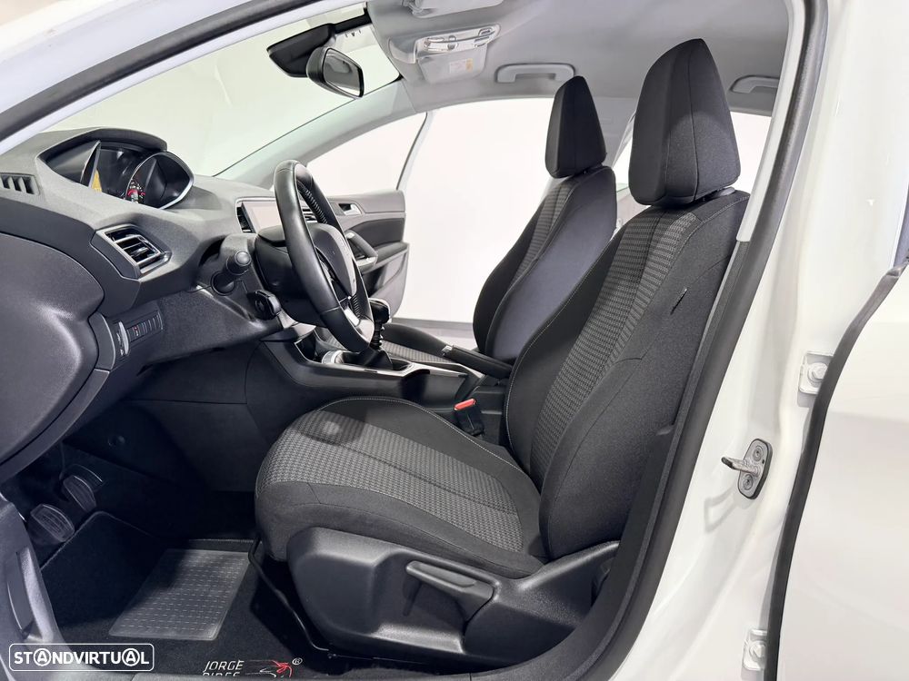 Peugeot 308 1.5 BlueHDi Style - 31