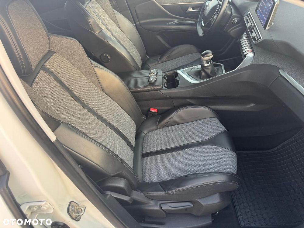 Peugeot 3008 HDi FAP 150 Premium - 31