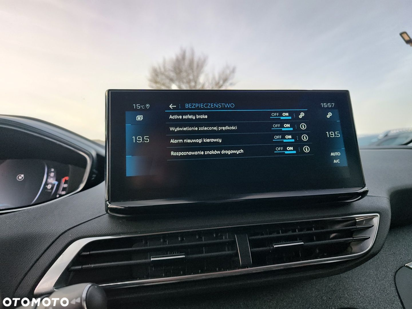 Peugeot 3008 1.2 PureTech Allure Pack S&S EAT8 - 22
